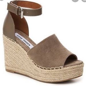 Steve Madden 6 jaylen taupe suede espadrille wedge